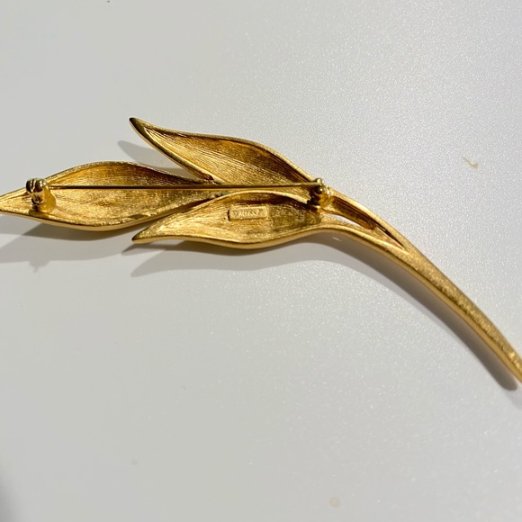Vintage leaf brooch - Picture 4 of 5